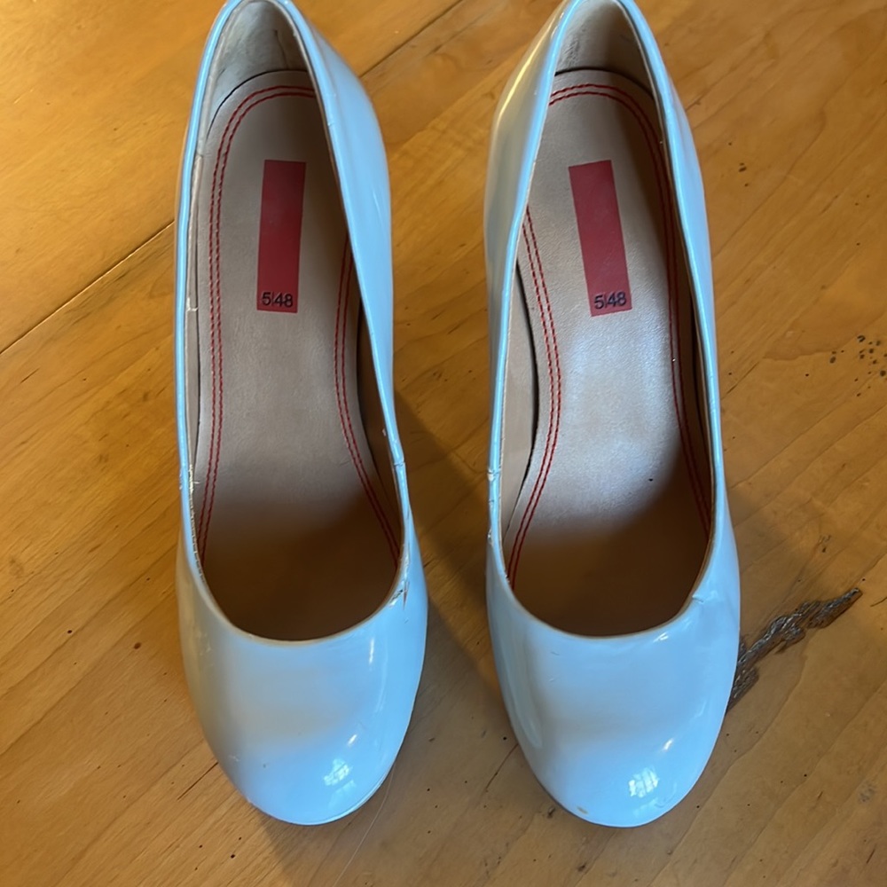 Blue Pumps - Picture 2 of 5